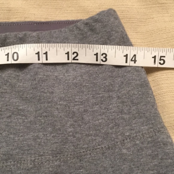 Zenergy by Chico’s Gray Pull On Straight Leg Pants - Picture 3 of 8